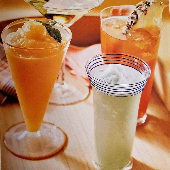 Paula Deen & Friends Southern Style Cookbook. - Picture 9 of 12